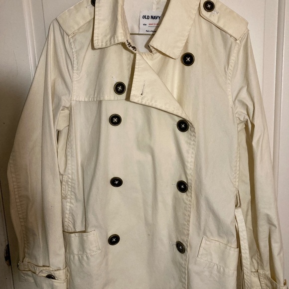 Trench Coat - Picture 1 of 3
